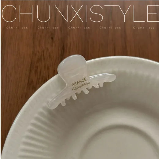 3.5cm Small Hairclaw Acetate Hair Crabs for Girls Cute Heart Shaped Hairclips Women Hair Accessories Hair Pins and Clips