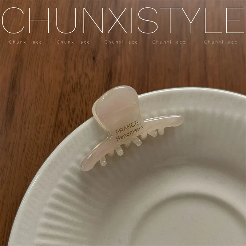 3.5cm Small Hairclaw Acetate Hair Crabs for Girls Cute Heart Shaped Hairclips Women Hair Accessories Hair Pins and Clips