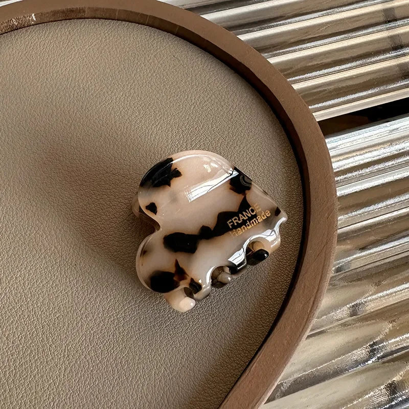 3.5cm Small Hairclaw Acetate Hair Crabs for Girls Cute Heart Shaped Hairclips Women Hair Accessories Hair Pins and Clips