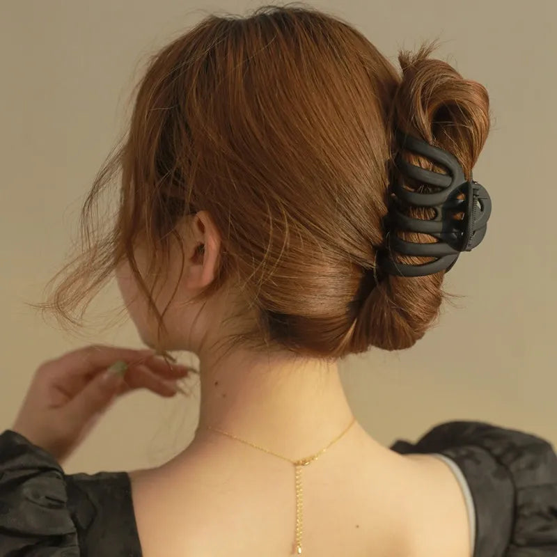 Large Girl Hair Claws Black Acrylic Hairpins Barrette Crab Hair Clips Transparent Women Hair Accessories Korean Headwear Styling