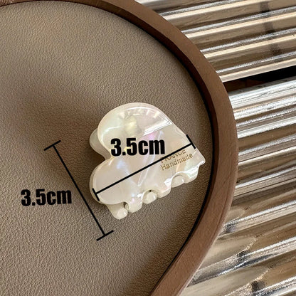3.5cm Small Hairclaw Acetate Hair Crabs for Girls Cute Heart Shaped Hairclips Women Hair Accessories Hair Pins and Clips
